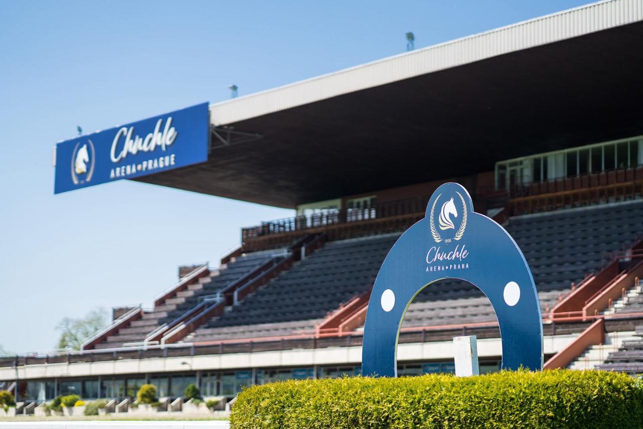 B&B Chuchle Arena Praha Eksteriør billede